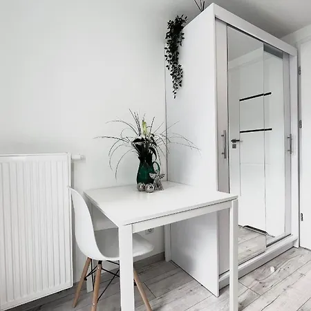 Goplanska Free Parking Self Check-in 24h * Poznań