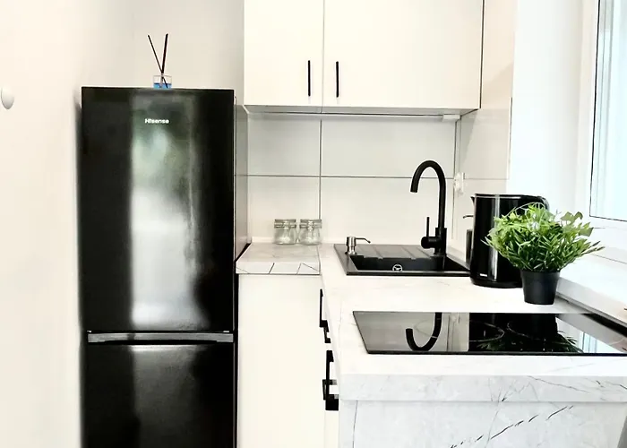 Goplanska Free Parking Self Check-in 24h Познань