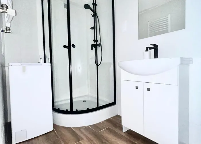 Апартаменты Goplanska Free Parking Self Check-in 24h