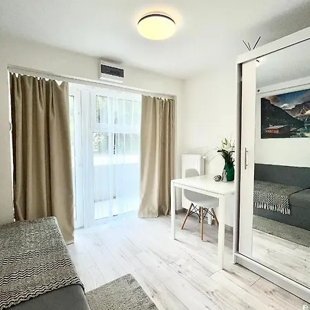 Goplanska Free Parking Self Check-in 24h Познань