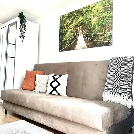 Апартаменты Goplanska Free Parking Self Check-in 24h