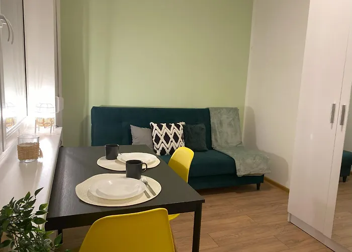 Goplanska Free Parking Self Check-in 24h Poznań